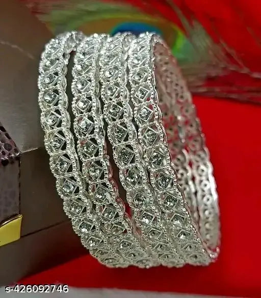 Amritiya Bangles set